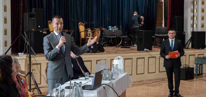 Spolu s Rómami dosiahneme viac - konferencia