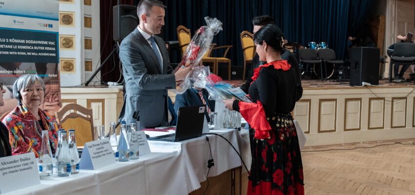 Spolu s Rómami dosiahneme viac - konferencia