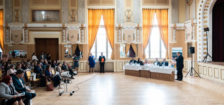 Spolu s Rómami dosiahneme viac - konferencia