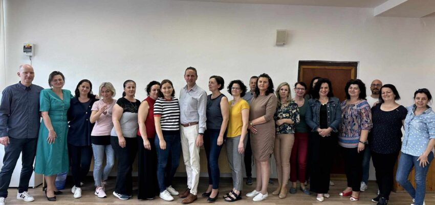 Pracovisko Národného inštitútu vzdelávania a mládeže v Komárne vzdelávalo k téme podporných opatrení pedagógov úspešného gymnázia